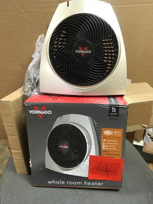 lot 4 image: Vornado Heat EH1-0092-69 VH200 Vortex Heater in working conditions