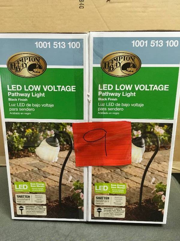 lot 9 image: Hampton Bay 1001513100 LED Low Voltage Pathway  Light  Lot of 2 not used