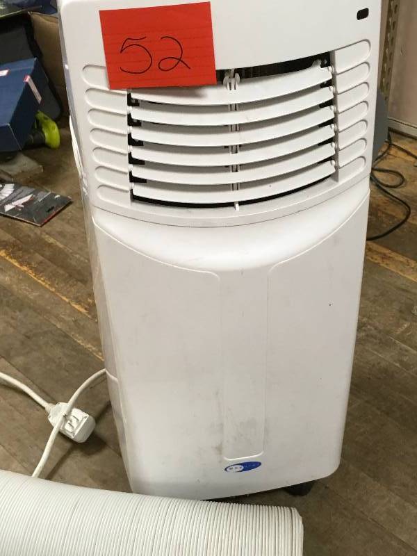 lot 52 image: Whynter ARC-08WB Eco-Friendly 8000 BTU Portable Air Conditioner, White in working conditions