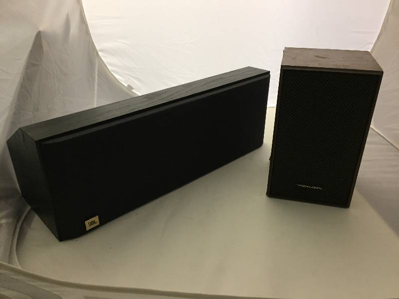 lot 232 image: Speakers - JBL & Realistic
