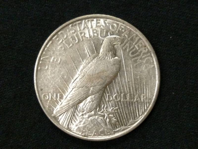 1922 D Peace Silver Dollar...