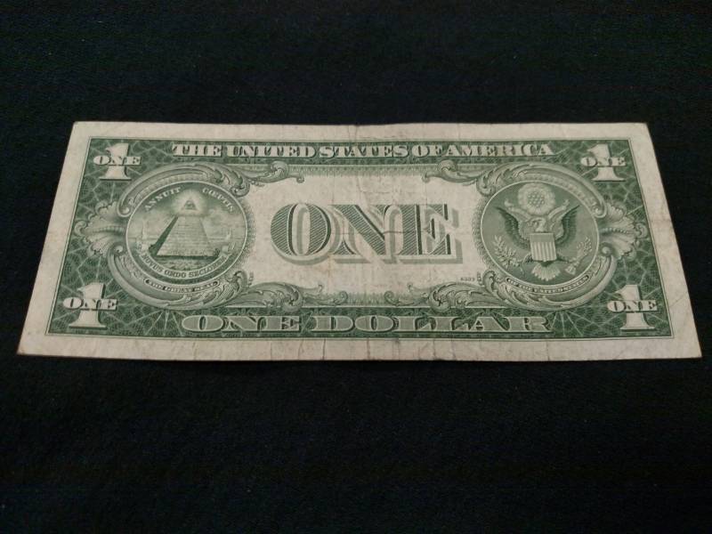 1935 E One Dollar Silver Certificat...