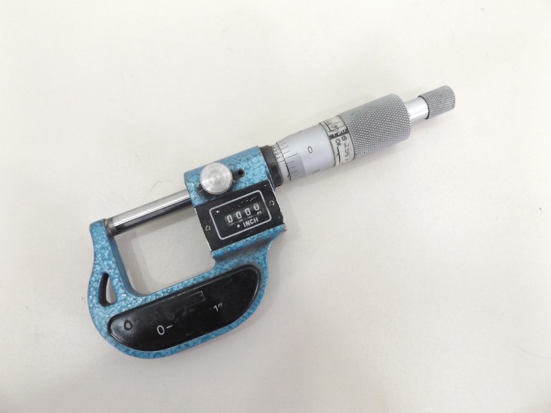 lot 23 image: 0 - 1 Dial Micrometer 