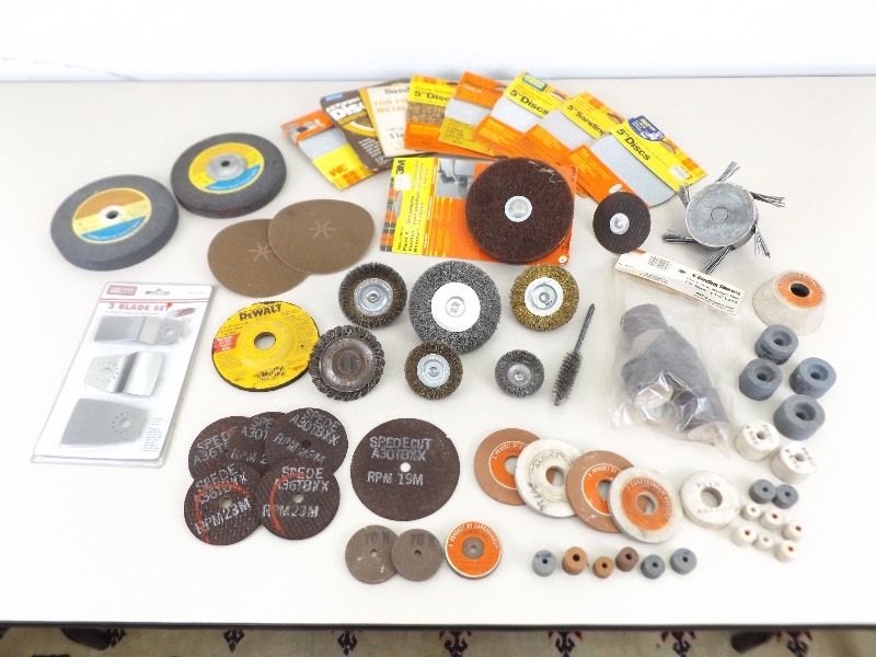 lot 33 image: Large Lot of Grinding etc. Wheels