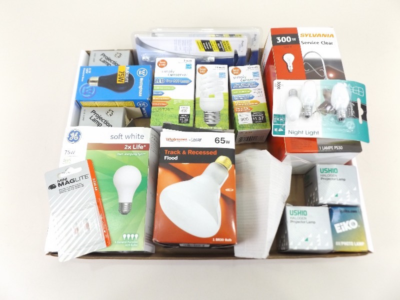 lot 45 image: Lot of Various New Lightbulbs