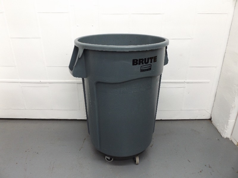 lot 69 image: 44 Gallon Brute Trash Bin on Dollies