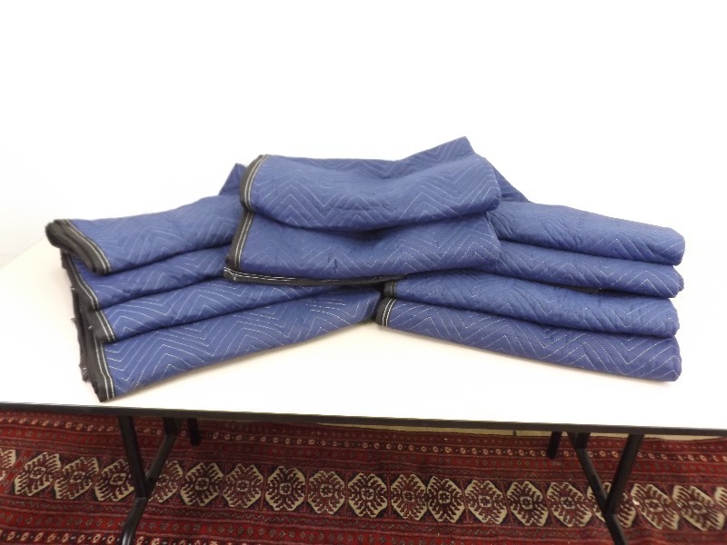 lot 75 image: 10 NEW Moving Blankets