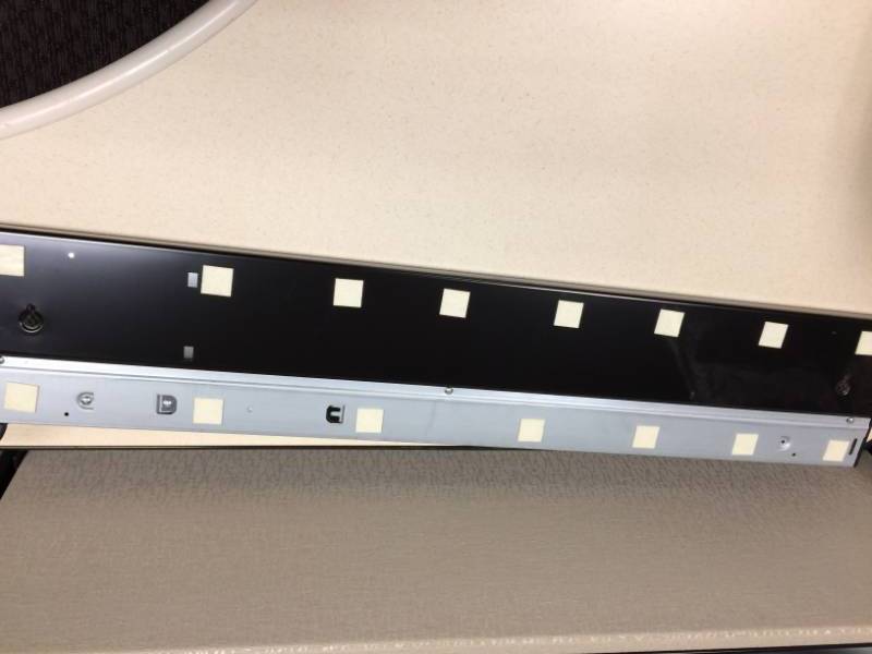 lot 53 image: Under Cabinet Light with Diffuser Panel