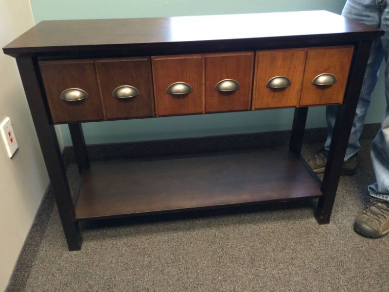 lot 28 image: Hendrik Apothecary Console Cabinet Storage Table - 3 Different Wood Hue Drawers - Beautiful & Great Condition