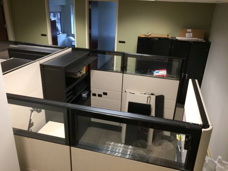 lot 59 image: Herman Miller Square Shaped Office Cubicle With Glass Panels & Desk - Completely Disassembled For Easy Pick  Excellent Condition More Details To Come