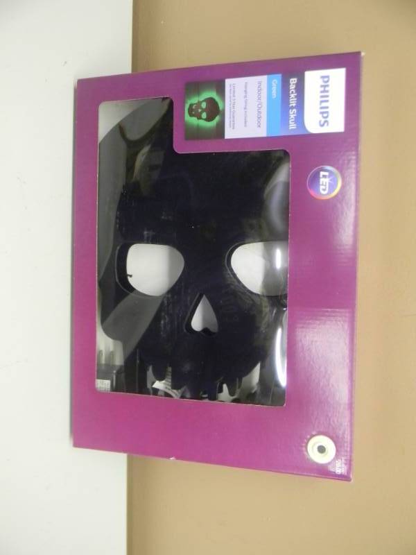 NEW IN BOX PHILIPS LED BACKLIT SKULL INDOOROUTDOOR - WORKS - SEE PICTURES