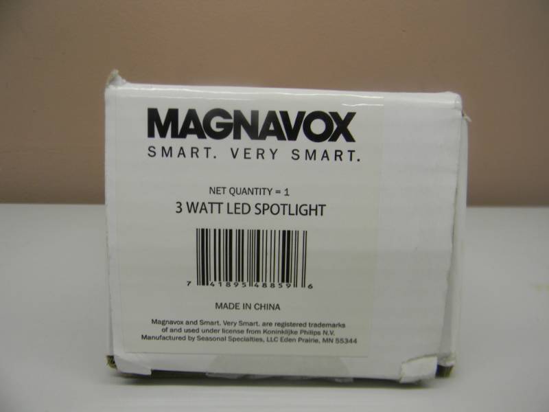 NEW IN BOX - MAGNAVOX 3 WATT LED SPOTLIGHT - WORKS - SEE PICTURES