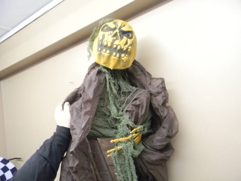 VINTAGE PUMPKIN MONSTERCREATURE HALLOWEEN DISPLAY