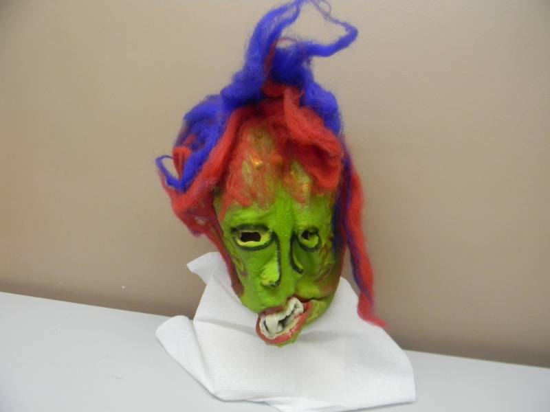 VINTAGE HALLOWEEN CRAZED MONSTER MASK - SEE PICTURES