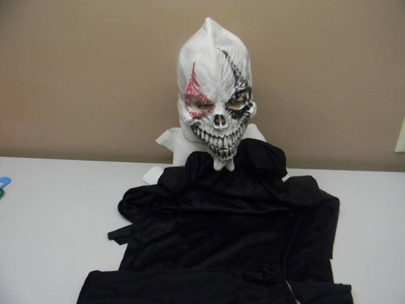VINTAGE SKELETOR STYLE COSTUME - SEE PICTURES