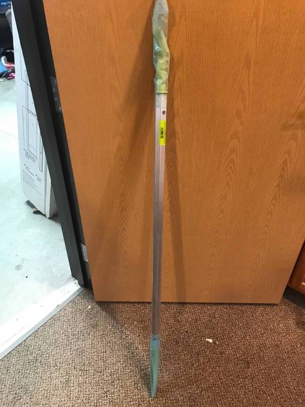lot 79 image: Wilton 4 Aluminum Forged Pinch Diamond Point Bar