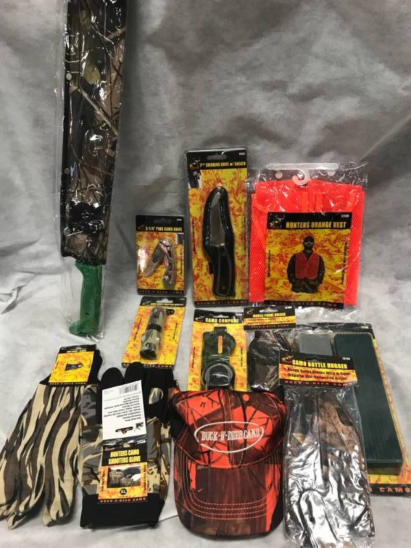 lot 89 image: Lot of 12 Misc. Hunting Gear