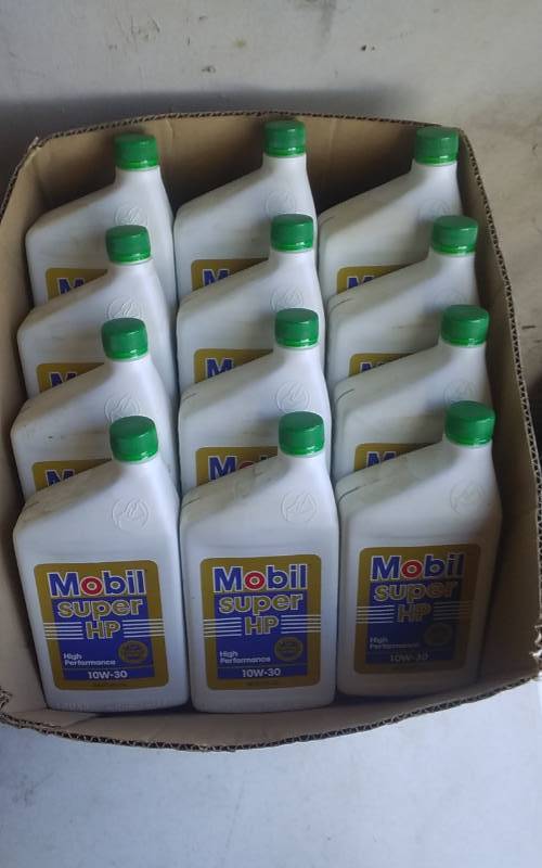 lot 8 image: Case Of 12 New Cans Of Oil Mobil Super 10W-3 Oil