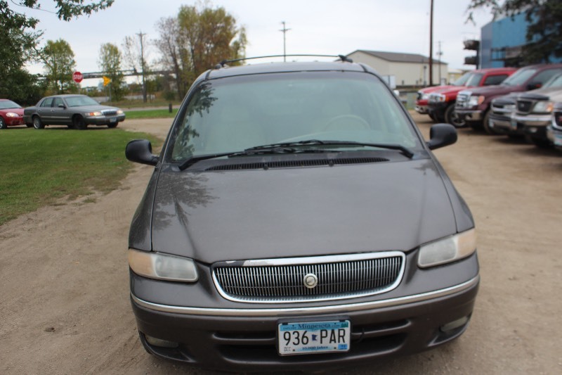 1997 Chrysler Town & Country LXi