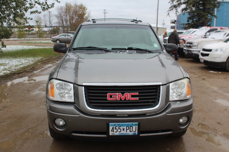 2005 GMC Envoy SLT 4x4 - 2 Owner -  MILES 196,196