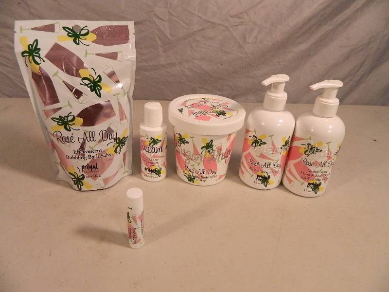 lot 55 image: New Primal Elements Bath Items