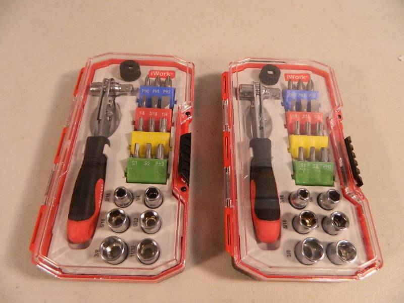 lot 59 image: 2 New IWork 22 Pc Sets