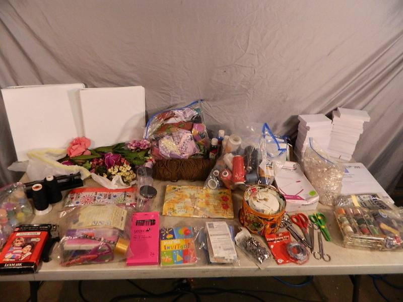 lot 176 image: Craft and Office Supplies