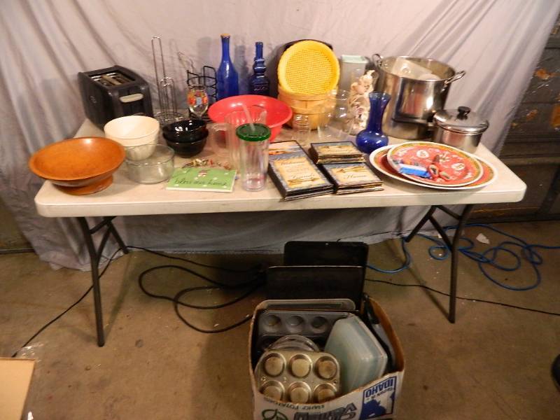 lot 180 image: Kitchen Items and More