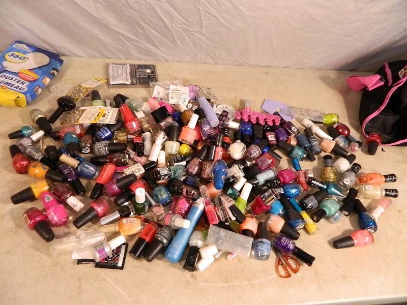 lot 187 image: Large Lot of Nail Polish and More