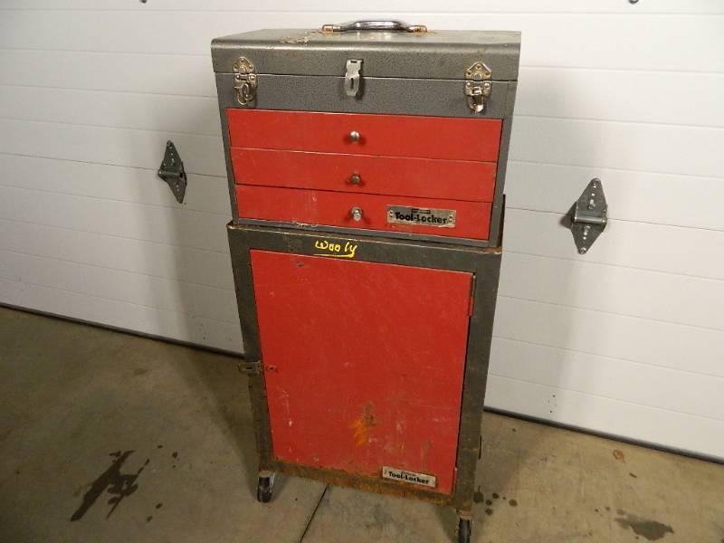 lot 194 image: Rolling Toolbox  Cabinet