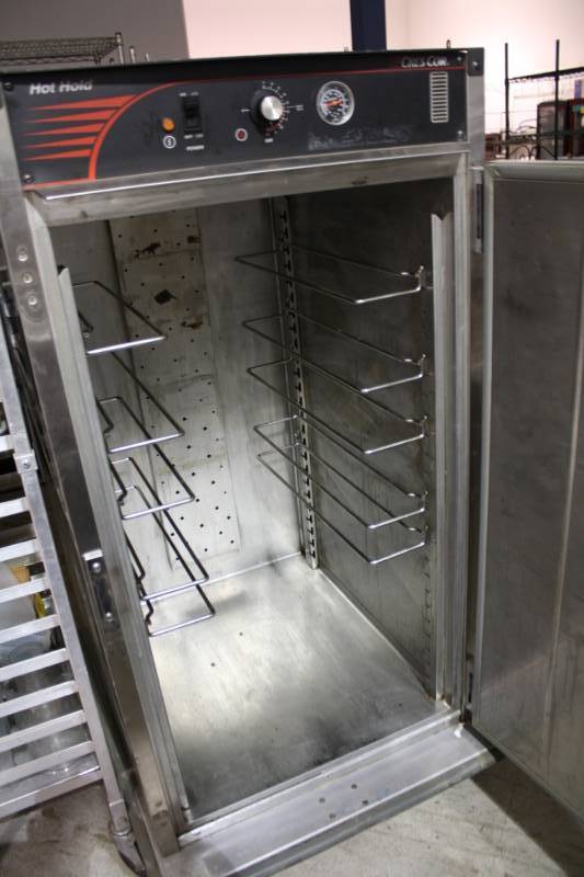 lot 34 image: Crescor Heater Box28 X30 X60with ShelvesNote Clean unit