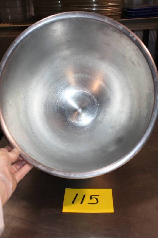 lot 115 image: Hobart 20 qrt Mixing Bowl