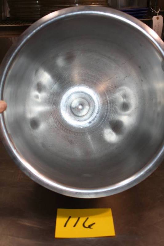 lot 116 image: Hobart 20 qrt Mixing Bowl