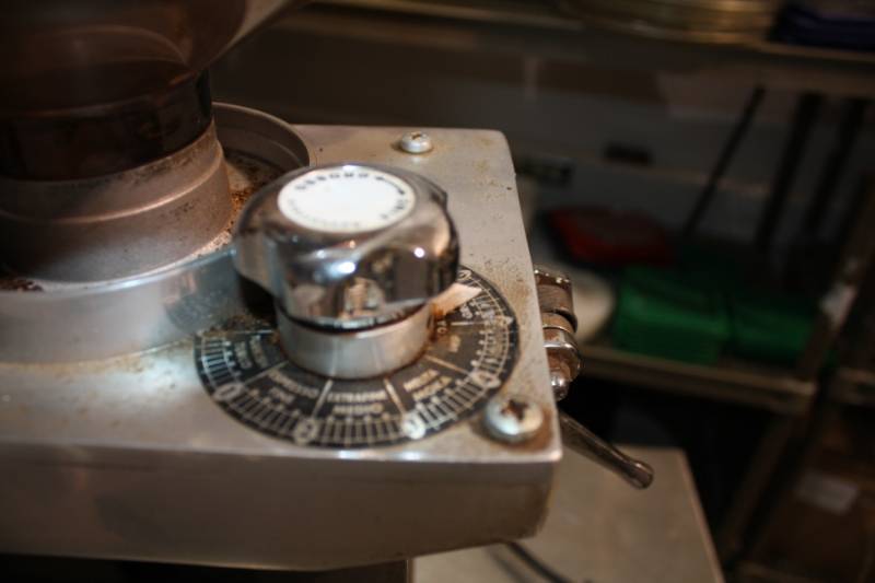 lot 132 image: Nuova Simonelli Coffee Grinder