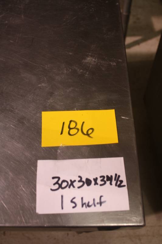 lot 186 image: Stainless Table 30x30x34.5 1 Shelf