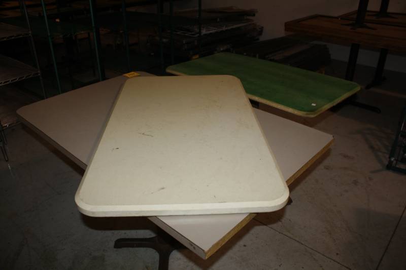 lot 254 image: Tables