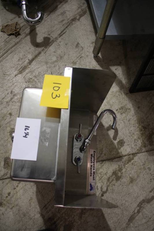 lot 103 image: Hand Sink