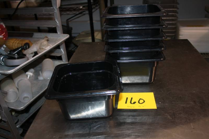 lot 160 image: Containers14 4 deep