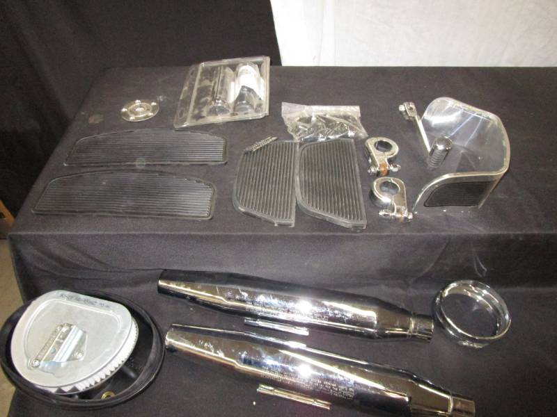lot 28 image: Harley Davidson Parts