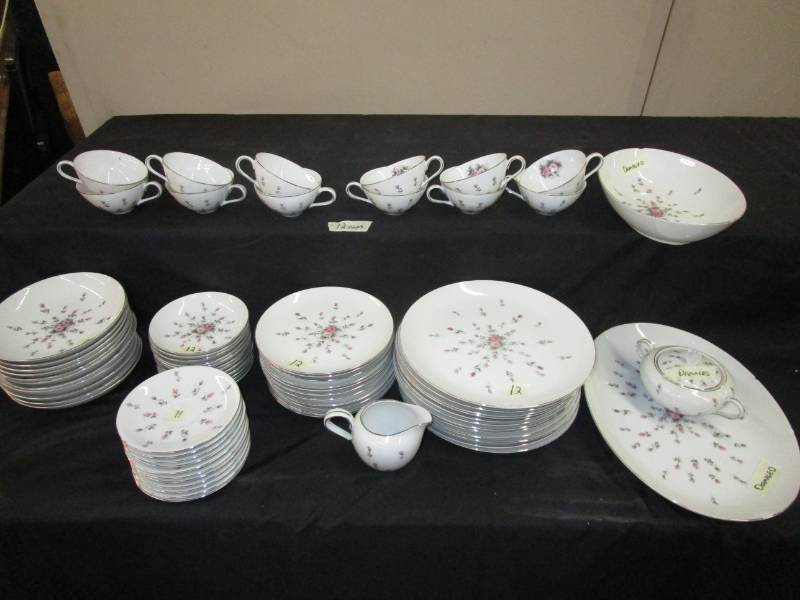 lot 44 image: 67 good pieces of Harmony House Fine China ROSEBUD 3 Pieces damaged see pics