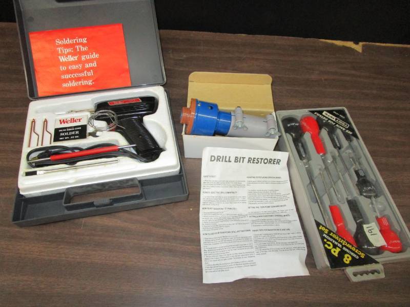 lot 106 image: Drill Bit Restorer, Screw Driver Set, Saudering Gun