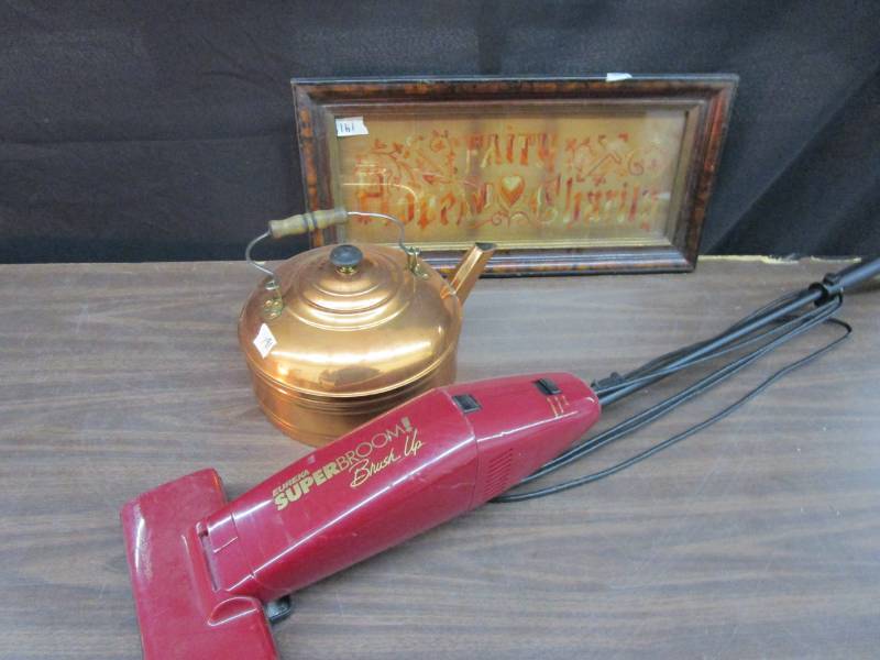 lot 108 image: Picture, Vaccum, Tea Pot