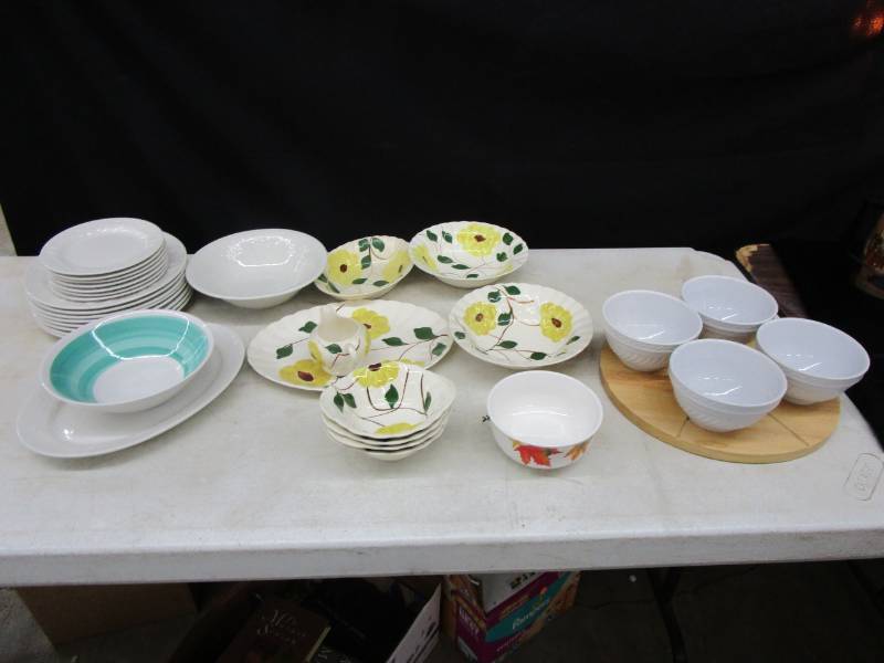 lot 149 image: Various Dishes