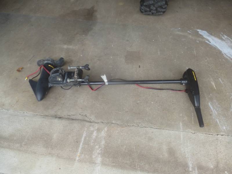 lot 10 image: Minnkota Trolling Motor Maxxum