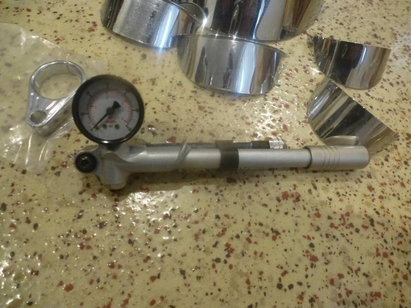 lot 18 image: Harley Davidson Chrome
