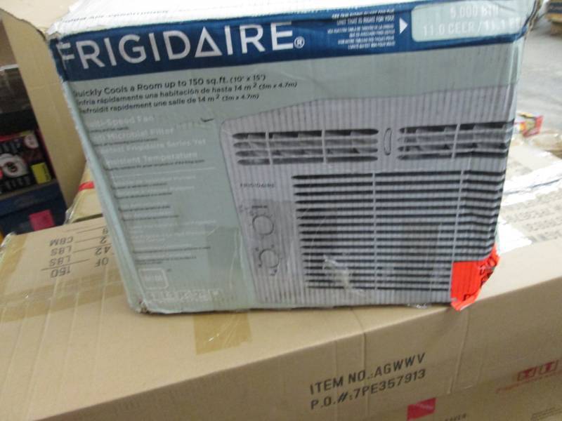 lot 19 image: 5000 BTU Window AC Unit By Frigida...