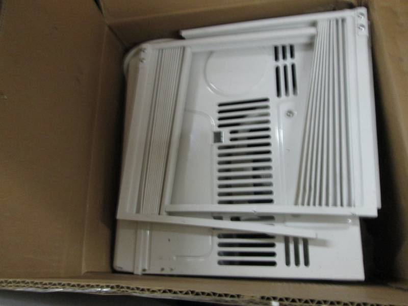 lot 25 image: 5000 BTU Window AC Unit by Keyston...