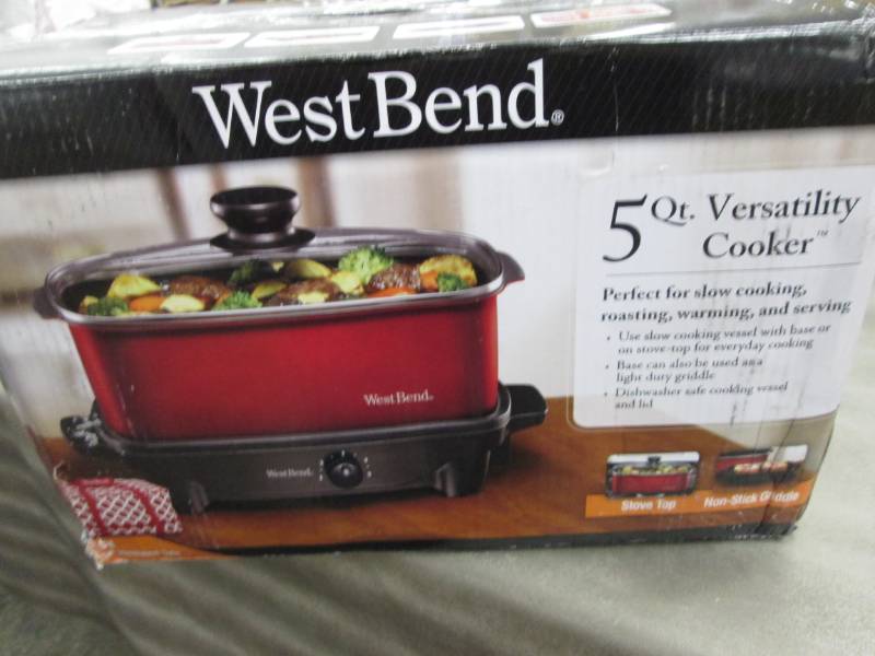 lot 49 image: West Bend 5-Qt. Versatility Slow Co...