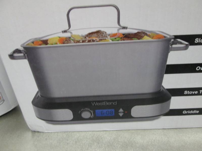 lot 52 image: West Bend 6-Qt. Versatility Slow Co...