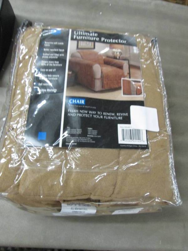 lot 116 image: Faux-Suede Ultimate Furniture Prote...